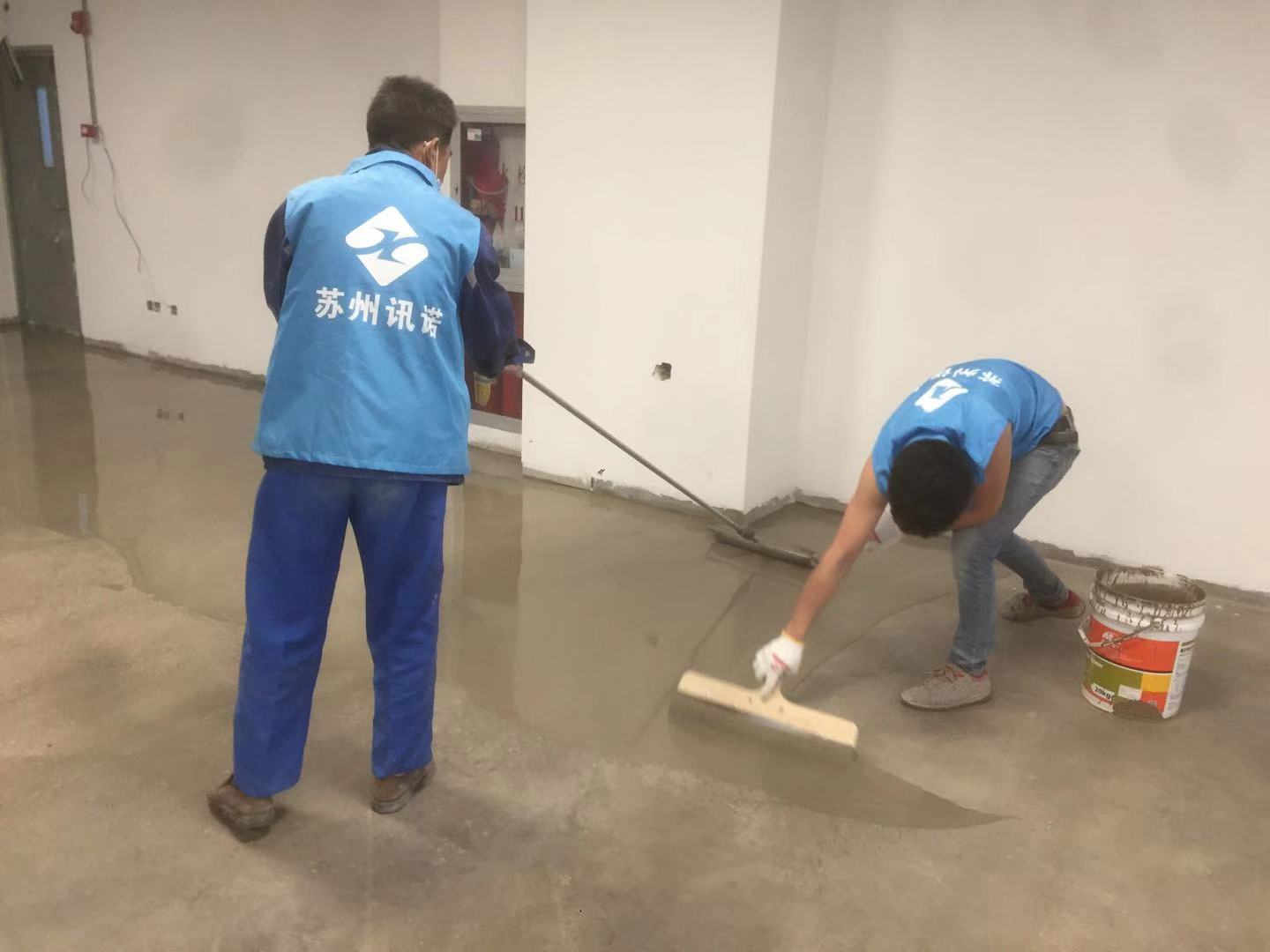 防靜電環(huán)氧自流坪 防靜電地坪施工工藝_ESD防靜電門禁系統(tǒng)