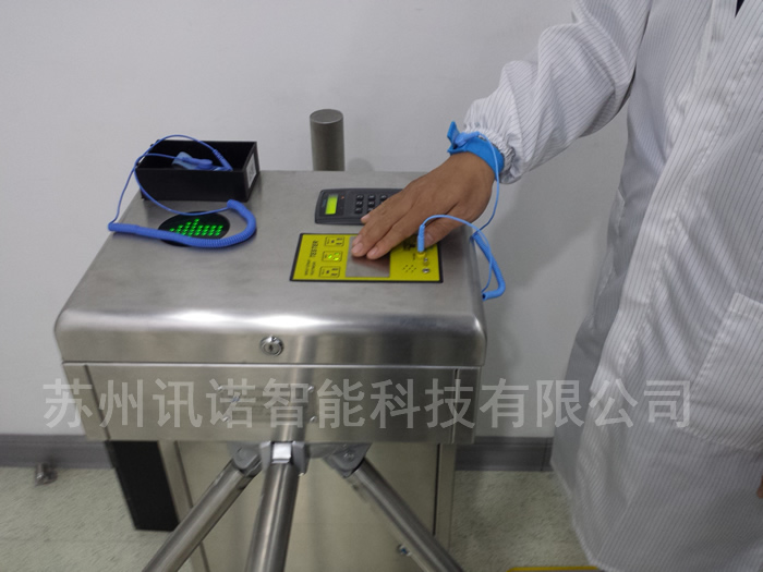 立式三輥閘防靜電門禁_ESD防靜電門禁系統(tǒng)